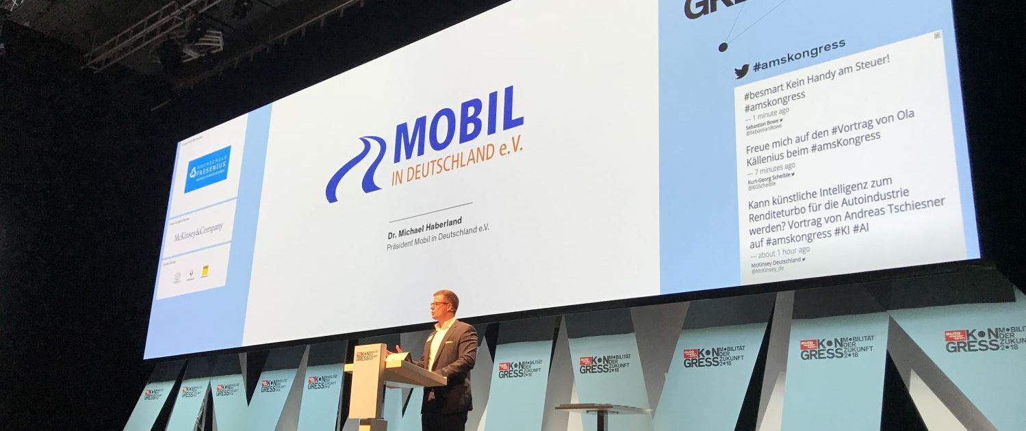 Dr. Michael Haberland beim auto motor und sport mobility safety Award 2018 auf der Bühne